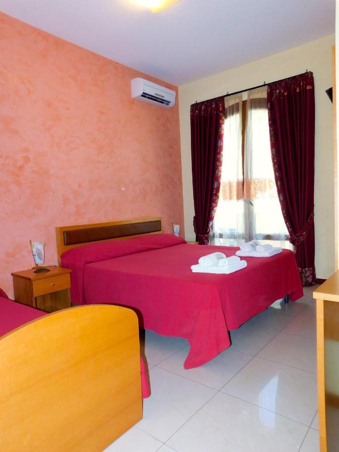 Villa Marincanto Affittacamere Porto Cesareo Buitenkant foto