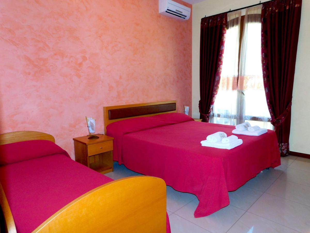 Villa Marincanto Affittacamere Porto Cesareo Buitenkant foto