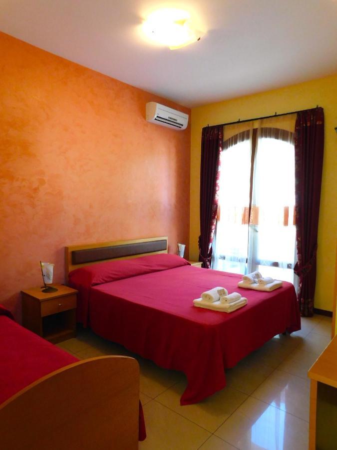 Villa Marincanto Affittacamere Porto Cesareo Buitenkant foto